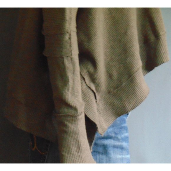 Free People NWT Charcoal Gray Ribbed Hi Lo Raw Hem Turtleneck Top Sm - Picture 5 of 10